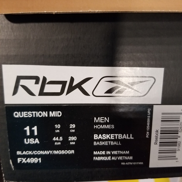 Basketball shoes - Picture 4 of 4